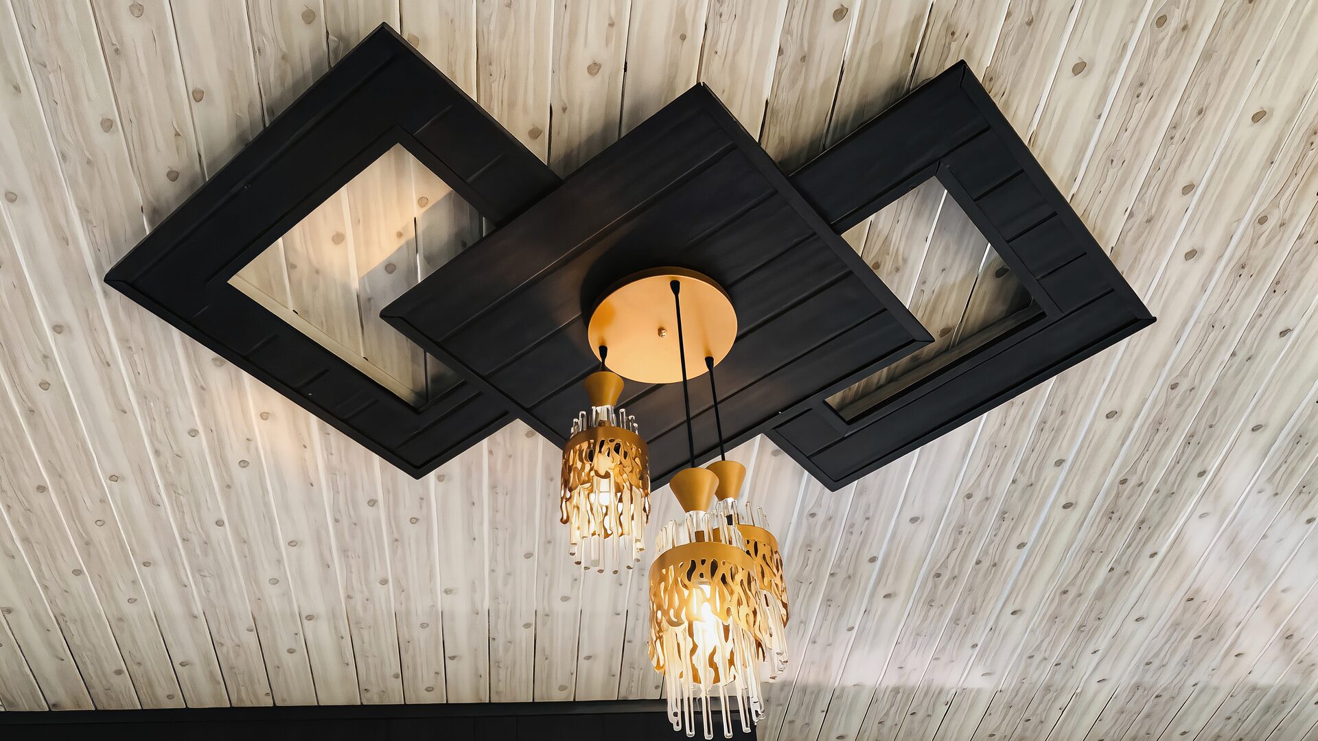 I-Panel ceiling and interior showcase
